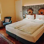 Der Eberhard - Sleep & Dine A9 Exit 133