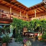 Der Eberhard - Sleep & Dine A9 Exit 133 Sankt Michael in Obersteiermark