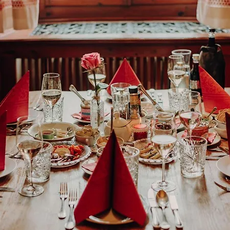 Casa de hóspedes Der Eberhard - Sleep & Dine A9 Exit 133 3*