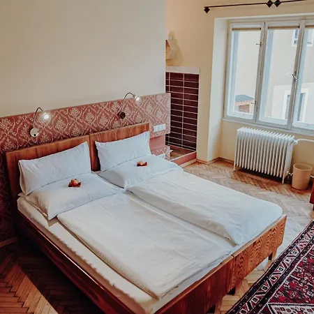 Der Eberhard - Sleep & Dine A9 Exit 133