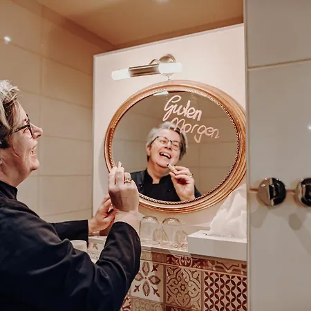 Der Eberhard - Sleep & Dine A9 Exit 133