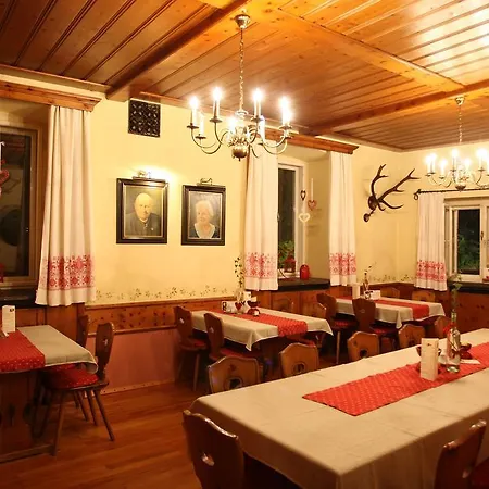 Vendégház Der Eberhard - Sleep & Dine A9 Exit 133