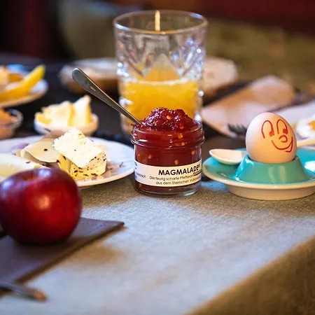 Affittacamere Der Eberhard - Sleep & Dine A9 Exit 133 3*