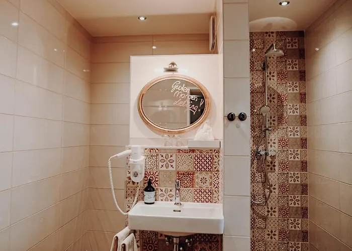 Der Eberhard - Sleep & Dine A9 Exit 133 Санкт-Михель-ин-Оберстайермарк