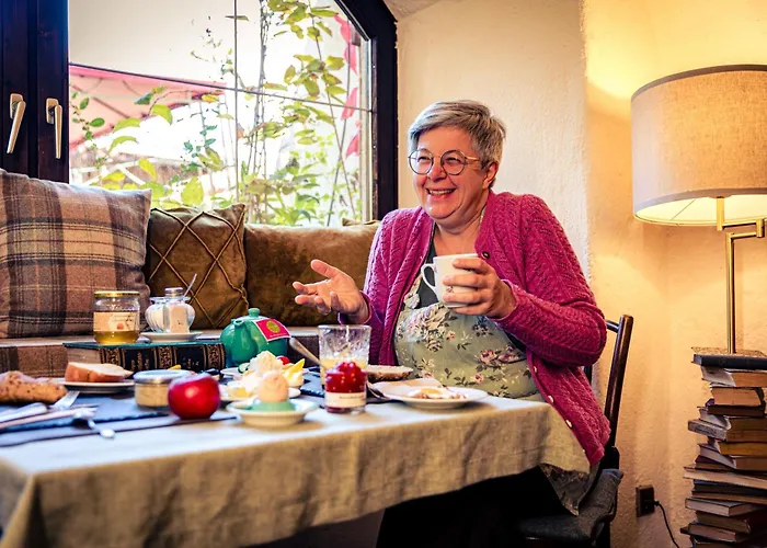 Der Eberhard - Sleep & Dine A9 Exit 133 Гостевой дом 3*